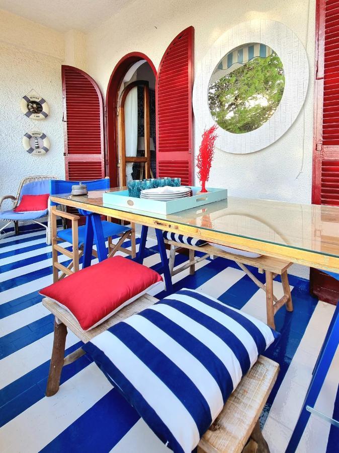 Vista Mare Su Tre Piani Con Giardino Villa Falerna Bagian luar foto